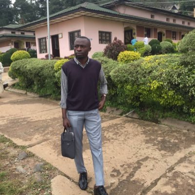 Étudiant de troisième année de doctorat à l'Université catholique de Bukavu , j'aime l’épidémiologie et la cardiologie . À bientôt une nouvelle amélioration...