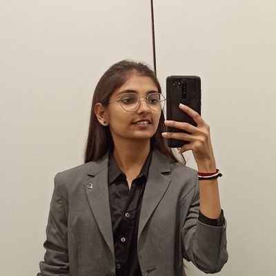iamanjali_112's profile picture. PU'24 | CSE student | cat person 😺