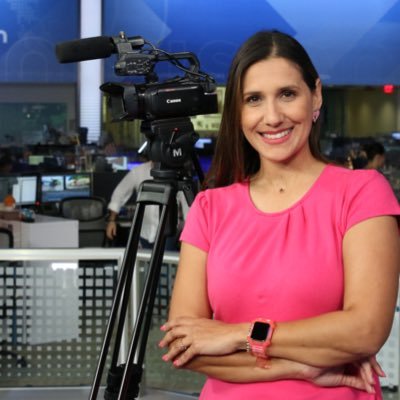 Periodista Venezolana/Journalist, reportera @univision23/ Locutora UCV-UCLA.