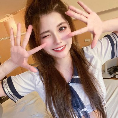 Money is very important, but what is more important is that the personalities of the two people get along well. Two people who love each other can work together