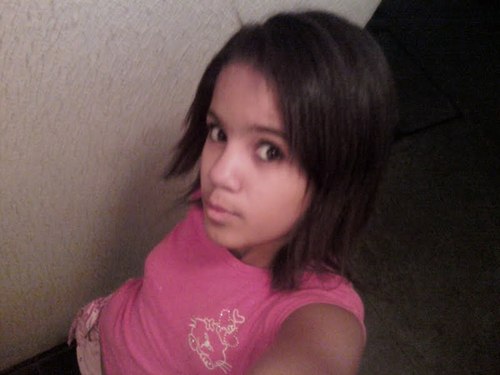 Eu sou meiga,legal,esperta,brincalhona as vezes chata