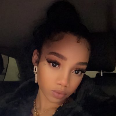 Thomaskim971's profile picture. insta : kimy.ths Snap:lylychabine9718