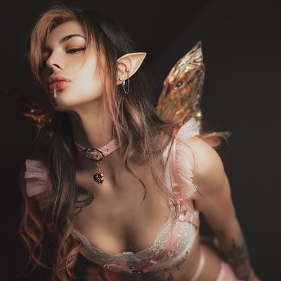 ˚ ✧ TOP 4.3% ✧ ˚
Tattoo artist by day
Kinkster by night
//
Thirst traps, costumes, whimsical fuckery and artsy erotica by yours truly.

MILF, G/G, B/G, B/B/G