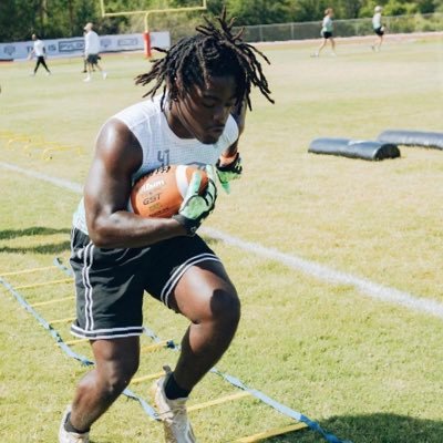 EliDaJuice / 11th grade / 5’8 / 187lbs / Osceola High School💙💛/ position RB in FL. class of 2025