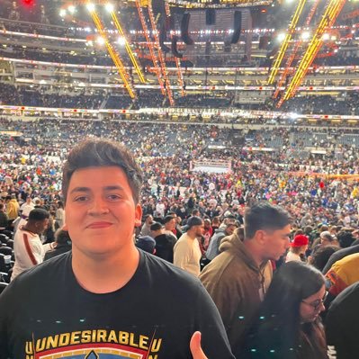 Soy Owens Ávila, 21 años, México 🇲🇽, fan del pro wrestling y creador de contenido de la comunidad del wrestling en español.
