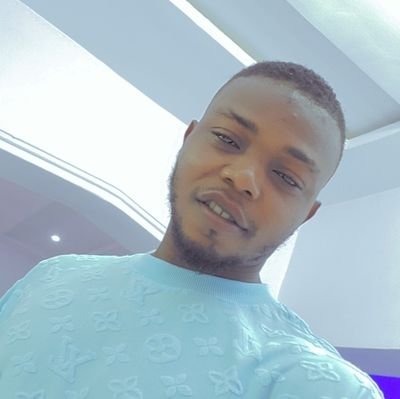 larryboya101's profile picture. 