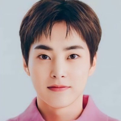 Fan-account dedicada ao integrante do EXO e solista Kim Minseok (Xiumin)

Fansubs e demais links na bio ⬇️