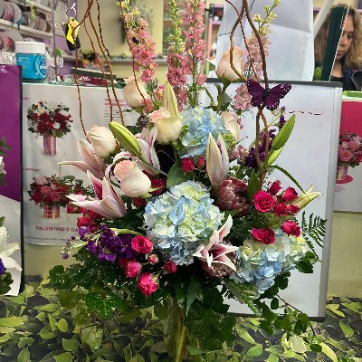 Real local #florist with same day delivery. We deliver #flowers in #Houston TX and surrounding areas. https://t.co/mTYazYjL08