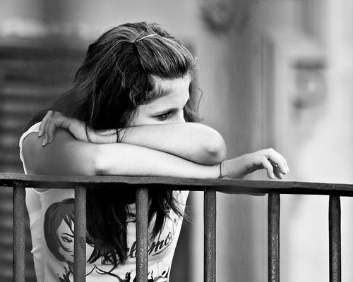 Amordramatico's profile picture. Patricia, 22 anos, Aquariana, Gosto muito de escrever aqui frases que nunca foram ditas por ninguém, me sigam e vocês verão.