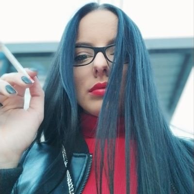 bogdanoviceva's profile picture. nije lako al' je jako 🤙