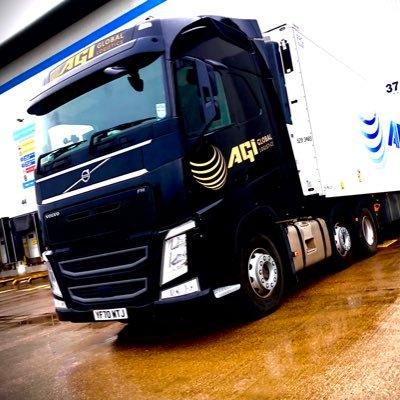 Truck driver following in my Dad’s tyre tracks. Been just a dream until now - #Stobart #Trucker