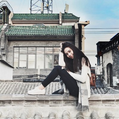 zi1993520's profile picture. 