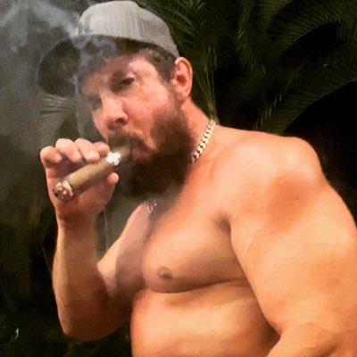 🔞NSFW 5’10” 220. Leather cigar daddy muscle pig.  https://t.co/V09urLXYp4
https://t.co/71EWKlopvn