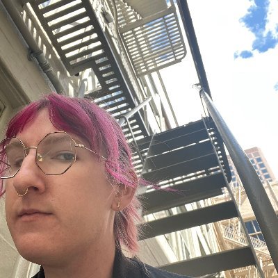 a cool girl* (she/they)
very good podcast: @braintapepod
misc. business entity: https://t.co/Hror2Pwfx4
music: https://t.co/UoTWhJR6eZ
priv alt: @rosemaryforfew