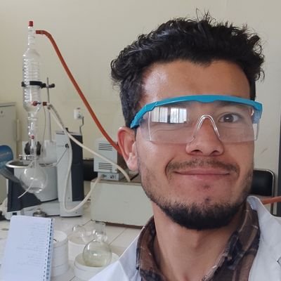 PhD student in plant biotechnology, biotechnology engineer, medicinal plants, bioactive molecules.
Hobbyist farmer and beekeeper 👨🌾