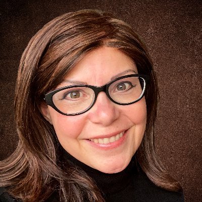 Reporter for the Bainbridge Island Review and the Kitsap News Group. DINFOS Grad and Army veteran photojournalist. Opinions army own RTs are not endorsements.