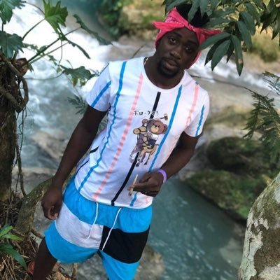 AkivaAndrews's profile picture. humble