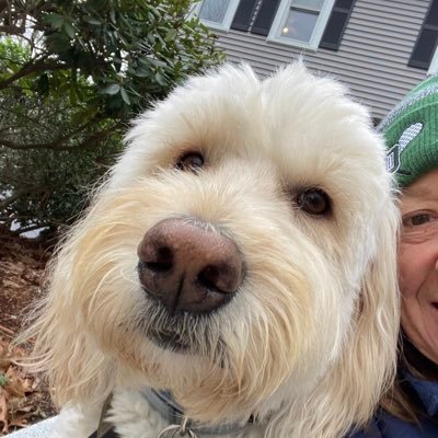 Racquet Sport Professional. Wife. Mom. Daughter. Friend. Tennis Enthusiast. PR Consultant. Keeping my eye on the ball.