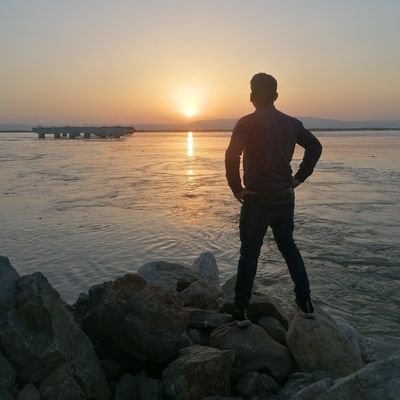 AliUsman_Isk's profile picture. Not a Bhikaari. (NaB)
Retweets ≠ endorsements