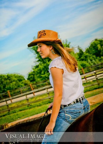 MadelineFoy1's profile picture. HeLLo twitter!  I'm maddie :D