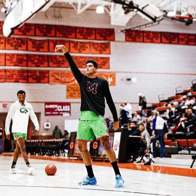 Grays harbor college | 6’7| 6’9 Wing span | 210 lbs | 3.7 GPA | c/o 2028 |🇮🇳