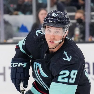 ilovesoucy's profile picture. fear the deep.
kraken antis DNI💔
mourning the loss of my fav player getting traded