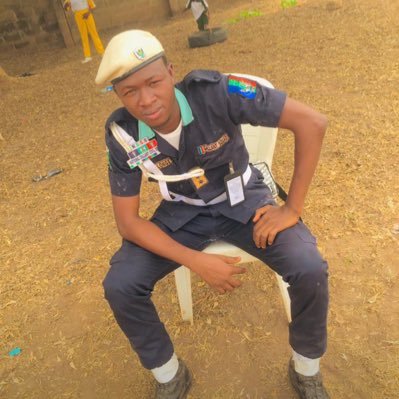 AlongeAlonge5's profile picture. I use theories and practices about using UI design. i can use color and design in a proper way to create a delightful memory.