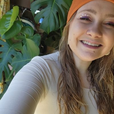 MaeNicole13's profile picture. teacher, baker, lil art maker

https://t.co/YVaCaxdkg9