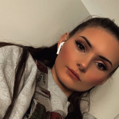 Hey! I’m Rebecca and I’ve just started posting my gaming videos/clips to YouTube. I play Call Of Duty. Follow me on YouTube, TikTok and Instagram! Miss_Kernow X