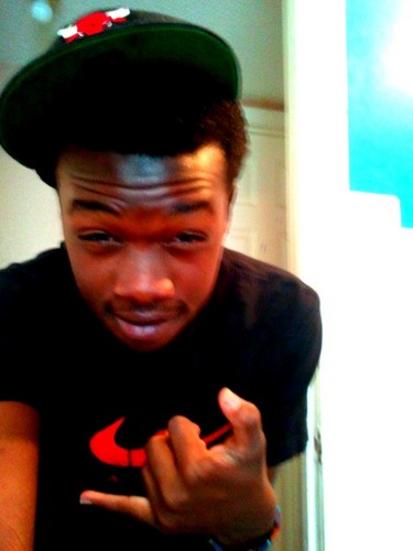FUCK YU PAY ME N NIKES!
#teamFOLLOWback .