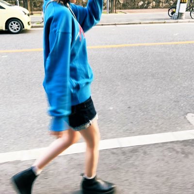 19q6mnm's profile picture. 好きな食べ物は餃子です。職業は一応カメラマンです。