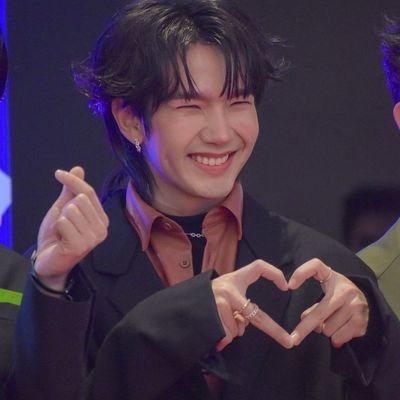 เราต้องการให้คุณสร้างวันนี้และตลอดไปฉันหวังว่าคุณจะกลับมาและด้วยหัวของคุณสูงคุณสมควรได้รับสิ่งที่ดีที่สุดเรารักคุณด้วยความรักมากมายแฟน ๆ ของคุณ 💙💙💙💙💙❤️