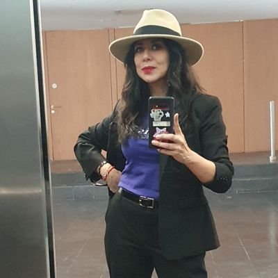*Mi único partido es el de raya en medio