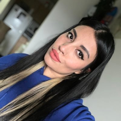 esmalagon's profile picture. Nacida en Neza, sobreviviente de Ecatepec, acostumbrada a Tacubaya y recientemente importada 🍁