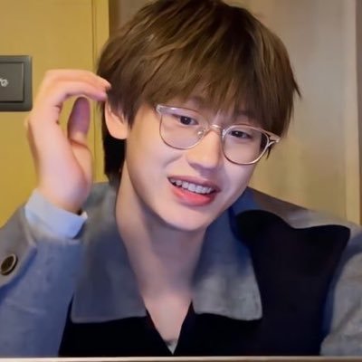 #AK刘彰 𝐋𝐢𝐮𝐳𝐡𝐚𝐧𝐠