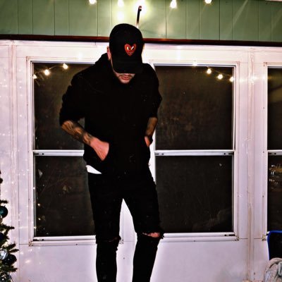 Zlewis25's profile picture. 28 y/o 😎