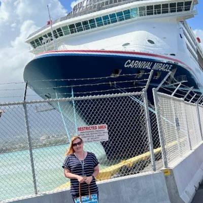 Travel Professional who loves cruising!!!!😊⛴️⛴️🚢🚢❤️❤️