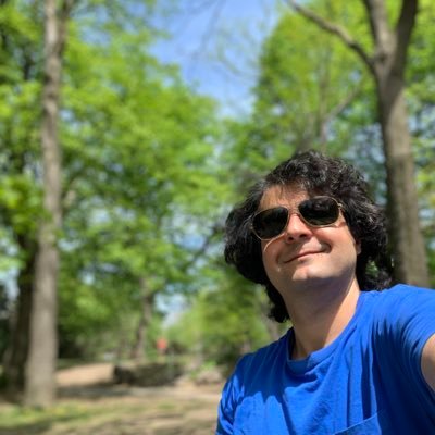 hamid42058606's profile picture. ای هیچ، برای هیچ، بر هیچ مپیچ