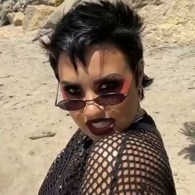 mila_laland's profile picture. 