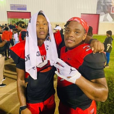 LB - RB 5,8 220 squat 530 beast mode class of 23' GHS🙏🤫