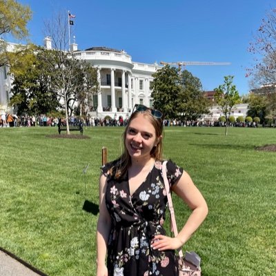 Clean energy generalist. ORISE Fellow at SCEP @ENERGY. Political philosophy @UVA. Passionate about climate solutions, public transit, and democracy. 🌏🍃🚊