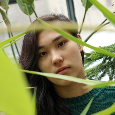 poet, publicist, plant lover  • korean american • she/her • publicist @alicejamesbooks • social media & outreach coordinator for @AdiMagazine