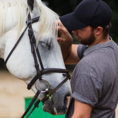 EliJolly11's profile picture. 22 and just trying to do life