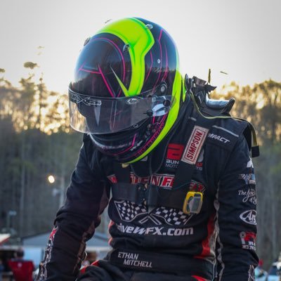 Ethan\Mitchell (EthanMitchell_) / Twitter