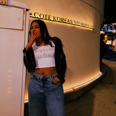 🇵🇹 living. herbal enthusiast. music junkie. amateur chef. she/her. live your life, shake your ass 🪦