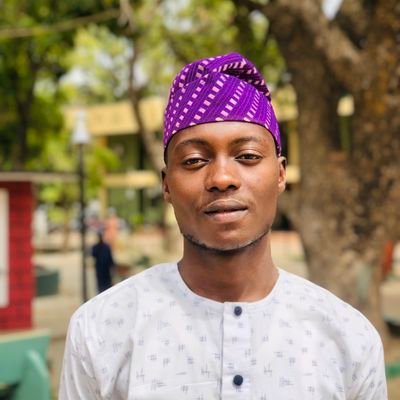 ✒ 📕💉💊
 unapologetic  Buharideen - Medic - Biz - Tech..Die-hard Messi/Arsenal fan. Twitter for FOOTBALL and POLITICS