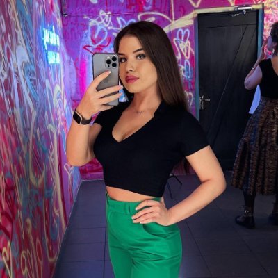 SophieClark110's profile picture. 🔥✨ Passionate consultant with a knack for turning ideas into successful ventures. 🚀💡
Expert in Marketing, Web Development & Business Collaboration