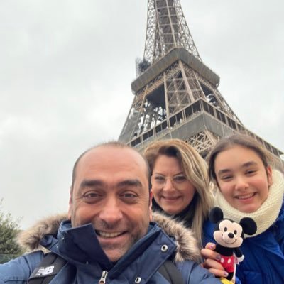 karagoz_ozlem's profile picture. 