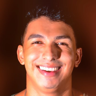 Tem música nova no Spotify, segue o Link abaixo ou é só acessar o meu perfil @cantayagho