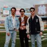 suckerforjonas3's profile picture. Jobros liked x21. Jobros rt x6 Nick liked x3 Kevin liked x2 Nick RT x1 jobros reply x2. Kevin RT x1